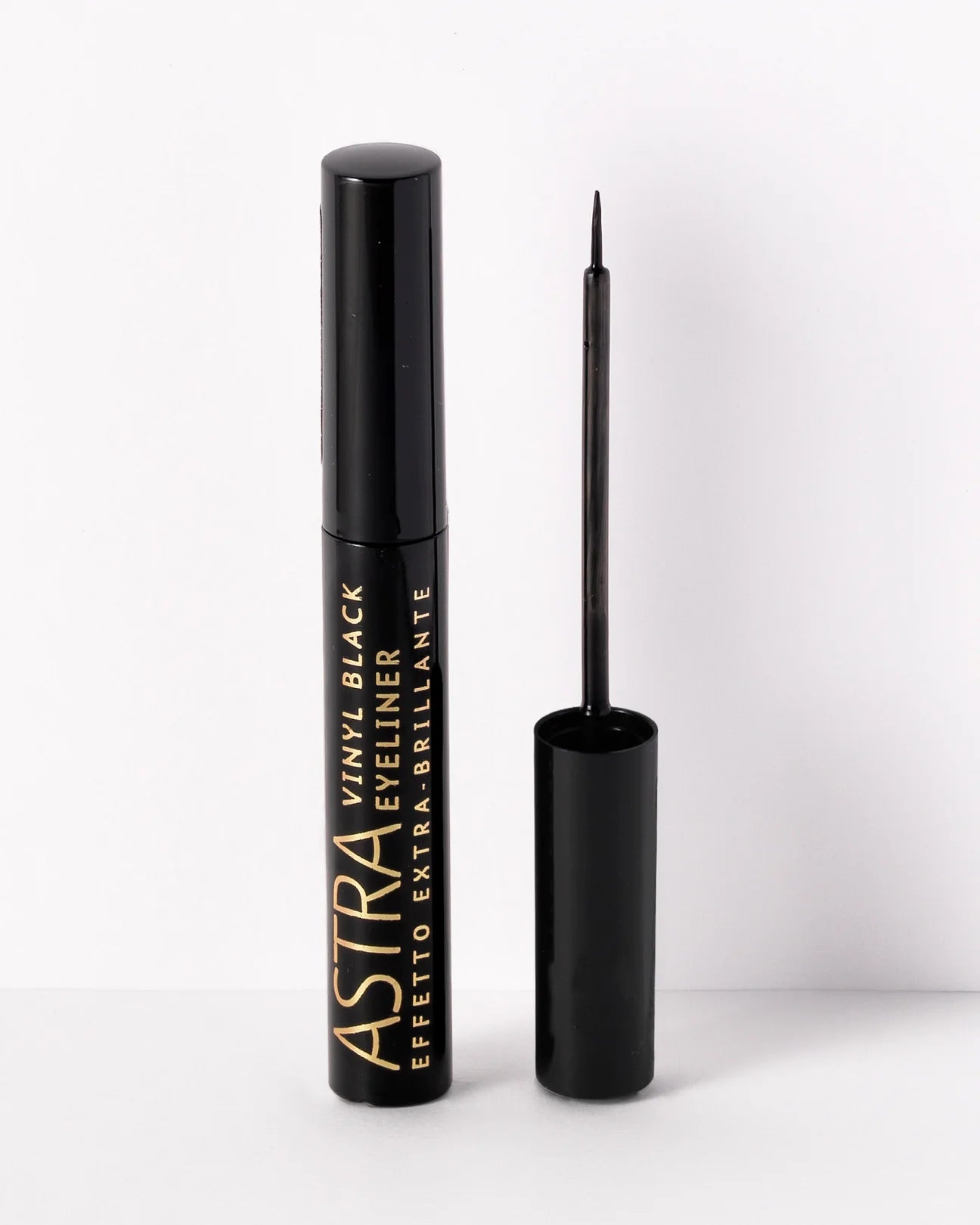 VINYL SCHWARZER EYELINER